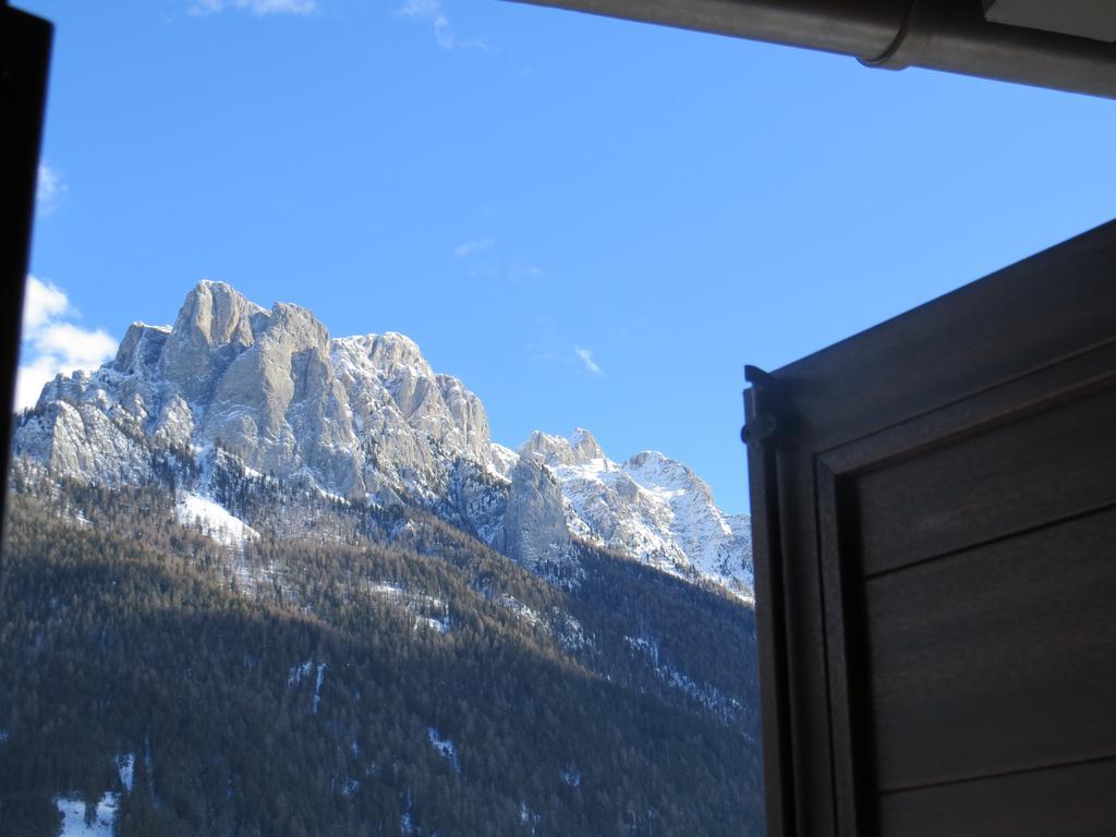 Hotel Cima Dodici Vigo di Fassa Bagian luar foto