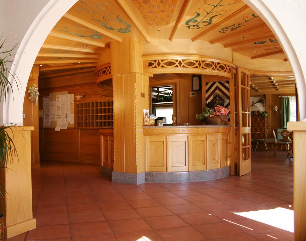Hotel Cima Dodici Vigo di Fassa Bagian luar foto