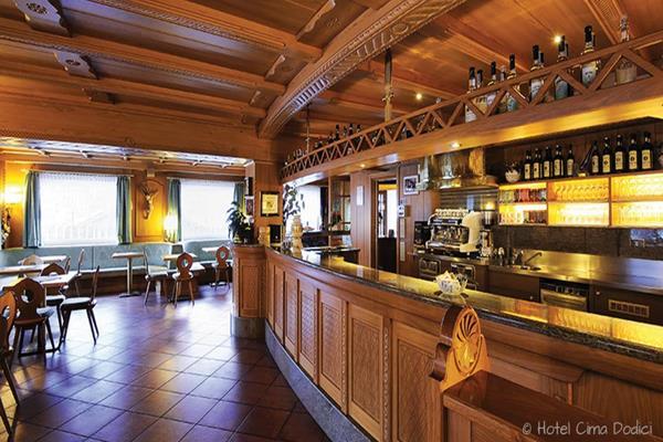 Hotel Cima Dodici Vigo di Fassa Bagian luar foto
