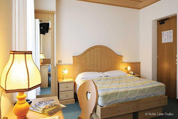 Hotel Cima Dodici Vigo di Fassa Bagian luar foto